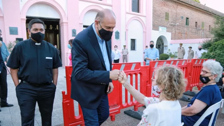 Padre Fernando asumió en el convento de San Lorenzo con la presencia de Perotti