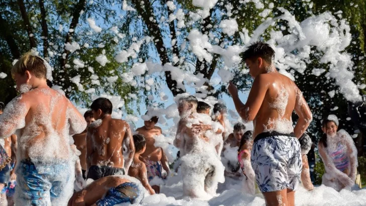 Atención chicos: Viene la gran fiesta de la espuma en Timbúes