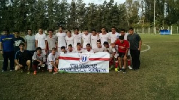 Torneo selectivo: El sub 16 comenzó arrasó 5 a 1