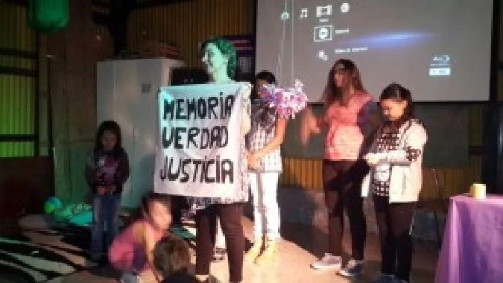 En el marco del Día Nacional por la Memoria, la Verdad y la Justica se presentó “Momentos” en Oliveros