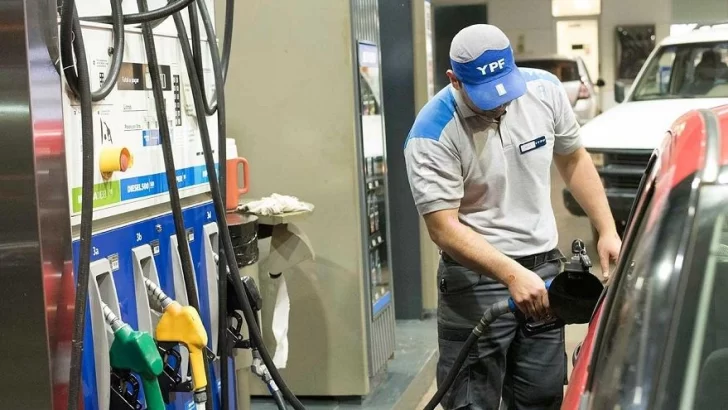 Golpe al bolsillo: YPF aumentó 3,5% el precio de la nafta y el gasoil