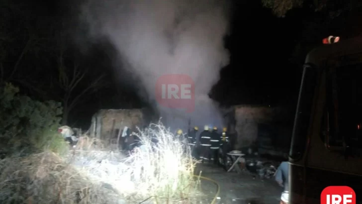Grave incendio en una precaria vivienda de Carrizales: No hay heridos
