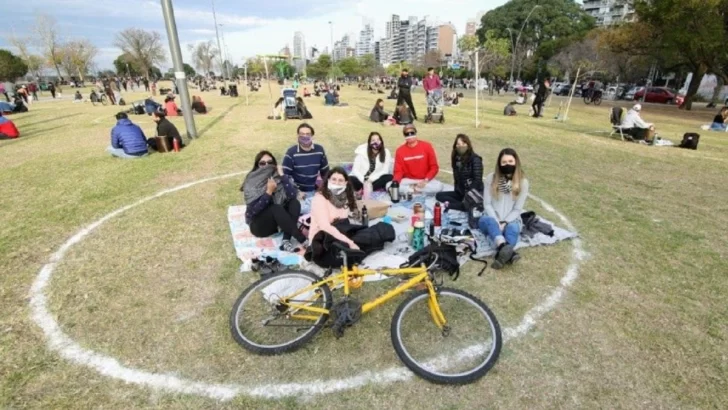 Nación extendió hasta 100 personas en espacios públicos al aire libre