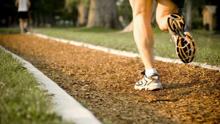 Permiten las actividades deportivas al aire libre, sin contacto y menos de 10 personas