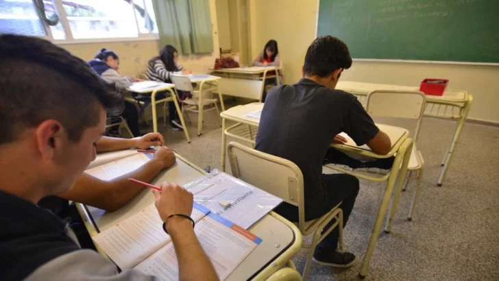 Relanzan el Plan Fines y convocan a participar para finalizar la secundaria