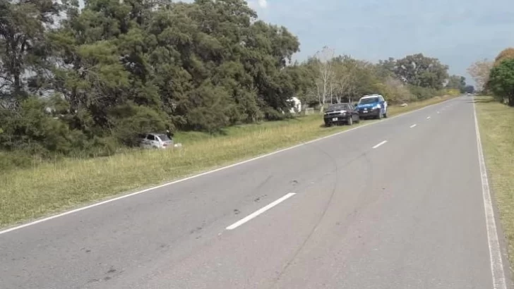 Despistó en la ruta hacia Puerto Gaboto y terminó en la zanja