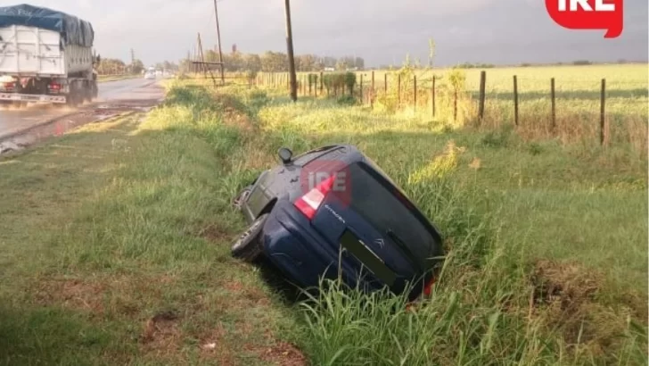 Despistó un oliverense sobre ruta 11 en Timbúes: Sólo daños materiales