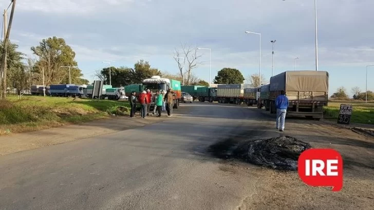 Pese al conflicto, camioneros no han irrumpido en el casco urbano de Timbúes