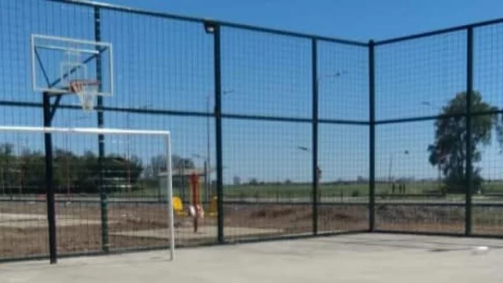 Avanza a buen ritmo la obra del playón deportivo en La Paloma