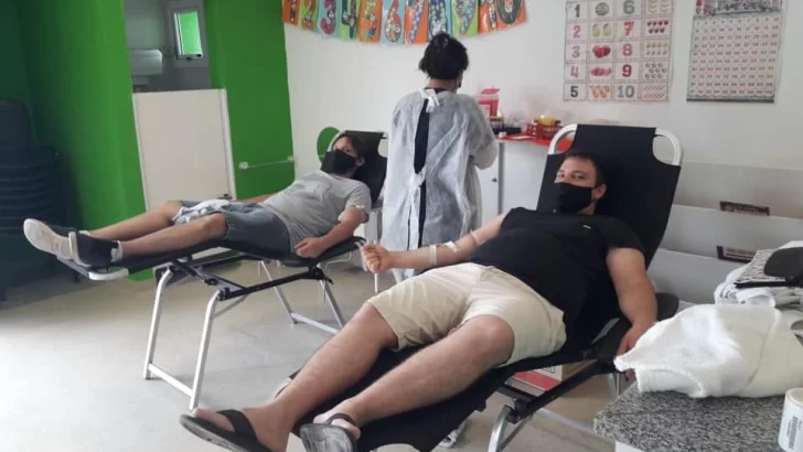 Serodino solidario: Más de 40 vecinos se sumaron a donar sangre para ayudar a Mauro