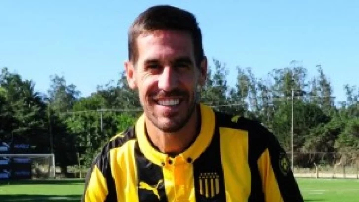 Tomy Costa debutó en Peñarol con un gol a los 49 segundos de ingresar