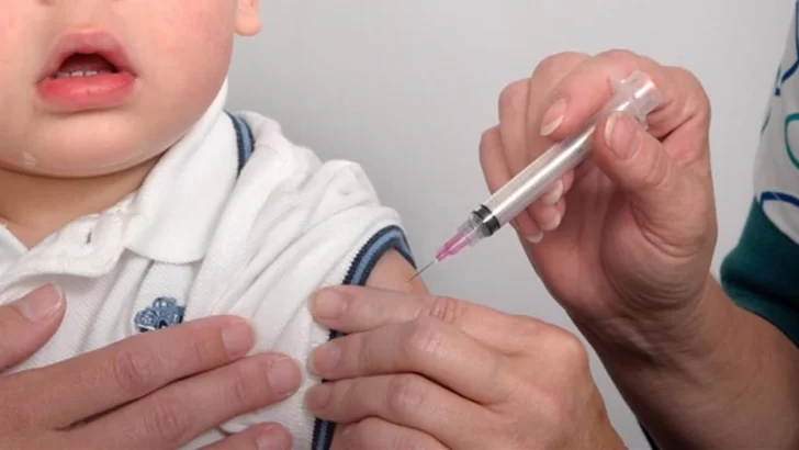 Faltan vacunas para cubrir el calendario nacional de salud