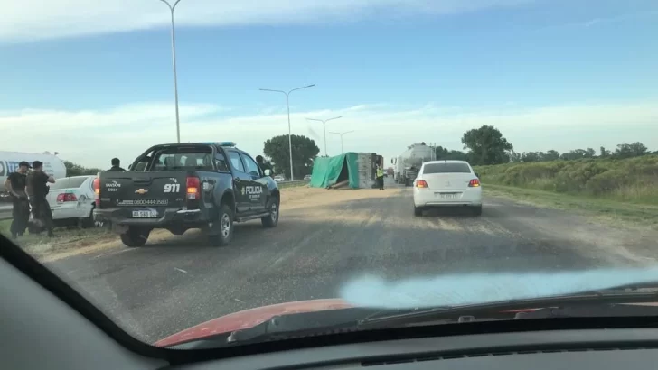 Chocó por lo menos 7 veces, robó un auto y se termió suicidando