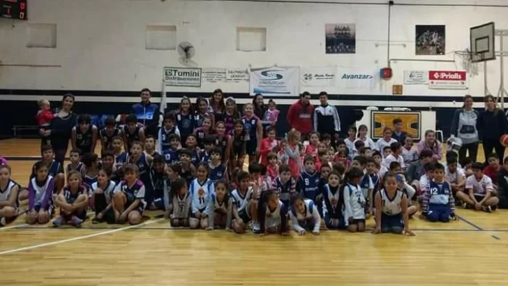 Para los peques: Gran encuentro de mini básquet en Club Alba