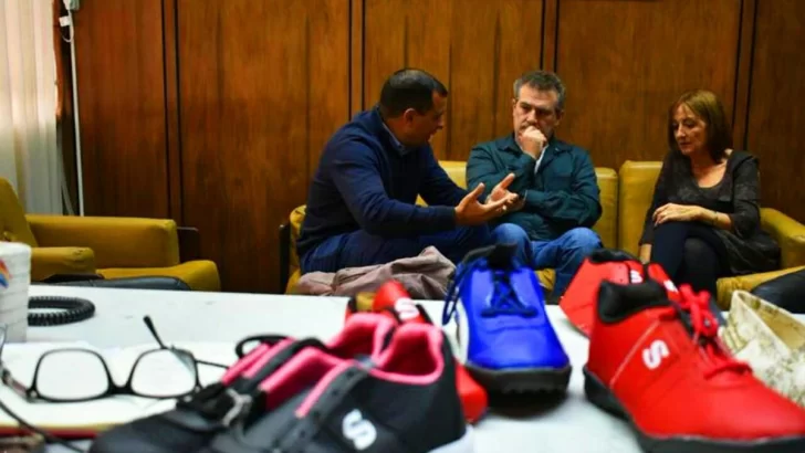 Zapatillas S: Apuesta a la producción y acompañamiento social