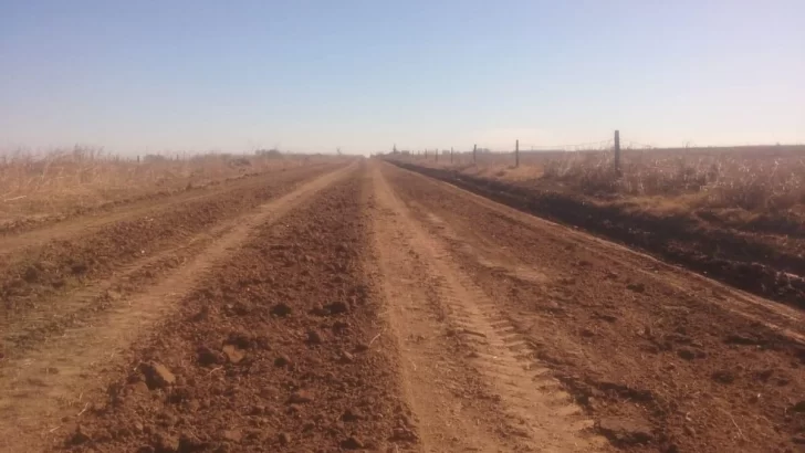 Serodino avanza en desagües y mejoras de caminos rurales