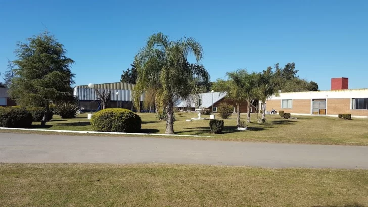 Alerta en Maciel Parque: Falleció un abuelo y hay al menos 15 casos de covid