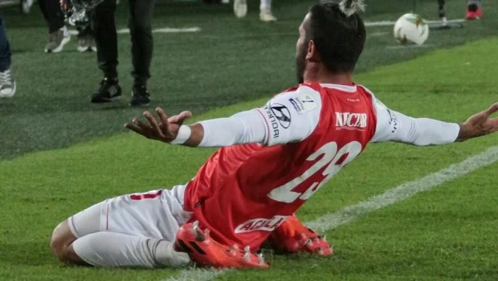 Pato Cucchi convirtió y llevó a Independiente Santa Fe a la final