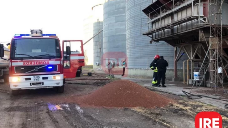 Bomberos y la comuna sofocaron un incendio en una secadora en AFA Maciel