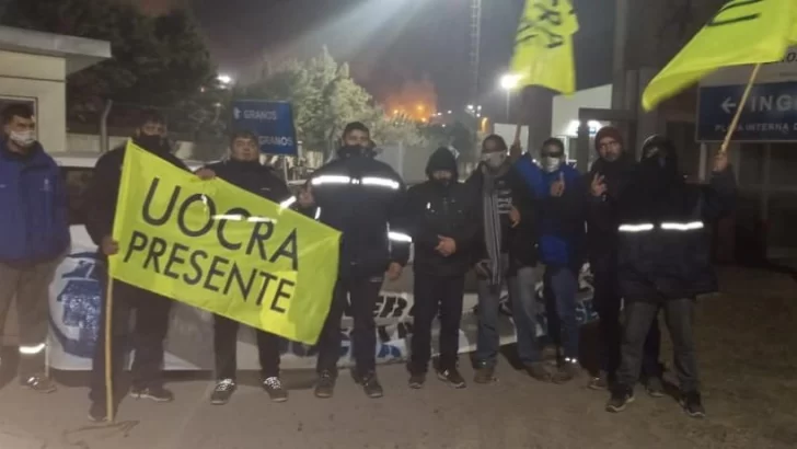 La Uocra comenzó un bloqueo en los puertos para presionar a contratistas