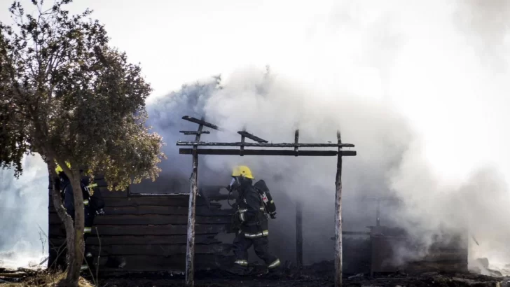 Gran susto en Barrancas por el principio de incendio en una casa por una estufa