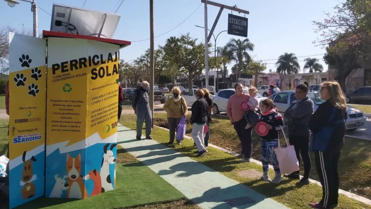 Reciclaje, sorpresa y premio: Serodino lanzó su PerriClaje solar