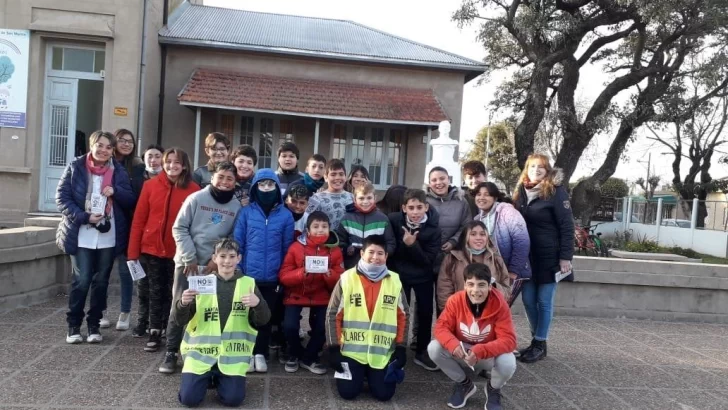 Serodino: Jornada de castración y concientización con alumnos de la 257