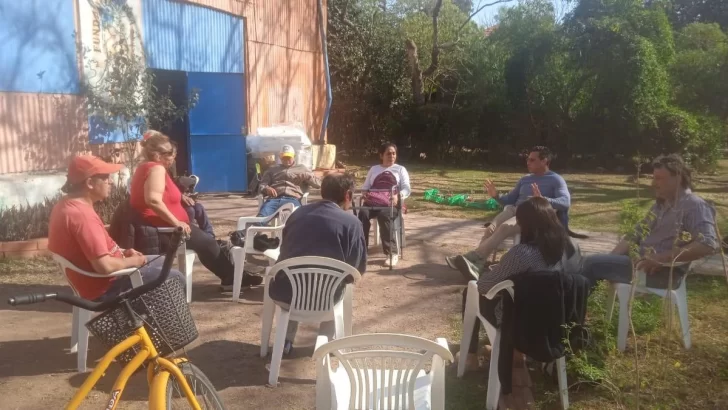 El taller de conservas timbo recibió una capacitación de Santa Isabel