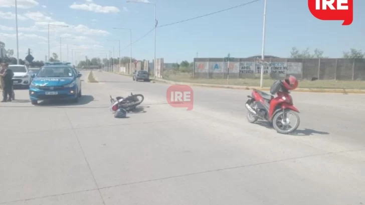 Un vecino de Timbúes chocó con un joven en moto en San Lorenzo