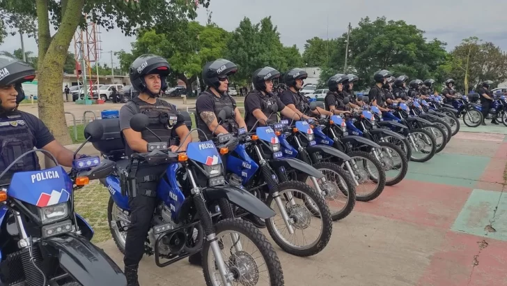 Seguridad entregó motos, asignó 16 policías y pistolas a la Unidad Regional XV
