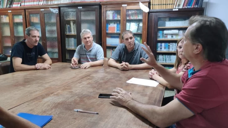 Capitani recorrió las obras de la biblioteca de Barrancas: “Cumplimos un objetivo más”