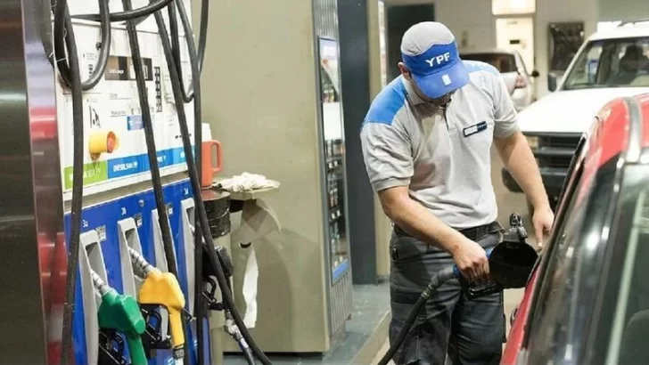YPF aumentó un 7.5% el precio del combustible desde este domingo