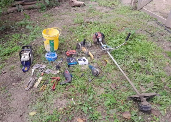 Delincuentes ingresaron a casa en Andino y escondieron parte del botín en un terreno baldío