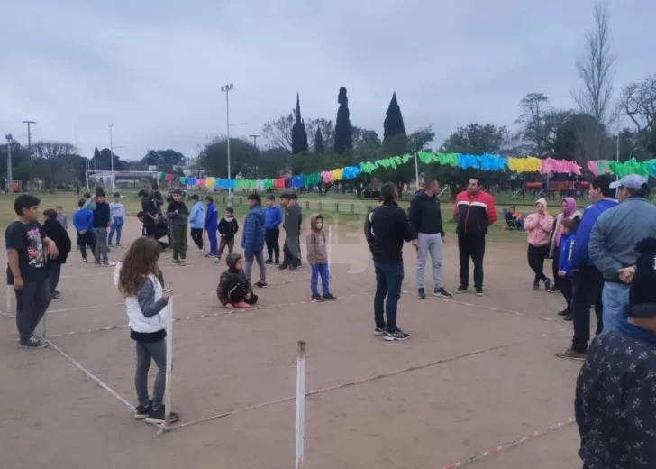 Con nostalgia y futuro: Exitosa apertura del Torneo Provincial de Bolitas en Maciel