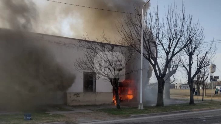 Una familia de Clarke perdió todo en un incendio y los vecinos comenzaron una colecta