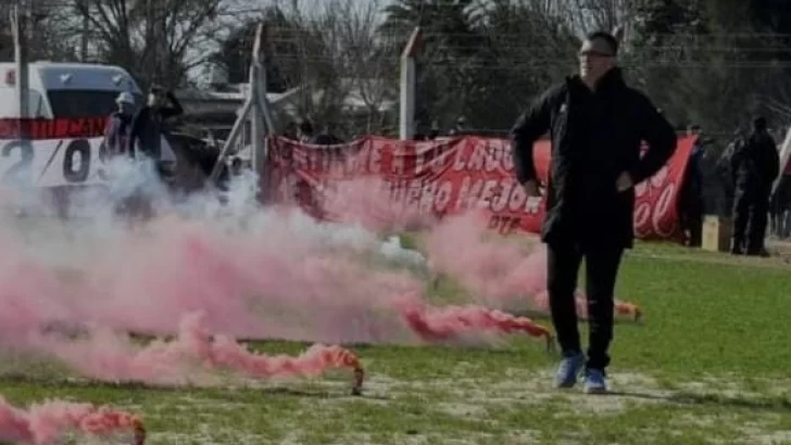 Se quedó sin DT: Alejandro Fernández dejó el cargo en Club Maciel