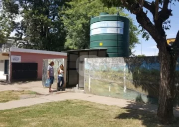 Tempesta destacó mejoras en los análisis de agua y busca llevar tranquilidad a los vecinos