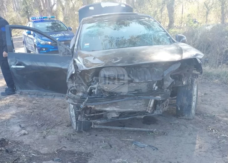 Un muchacho despistó frente al basural de Barrancas y se quebró la rodilla