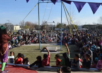 Serodino celebra el Día del Niño en el Playón con olimpiadas, kermes y circo