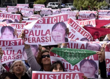 Provincia ofrece 30 millones de recompensa por información sobre Paula Perassi