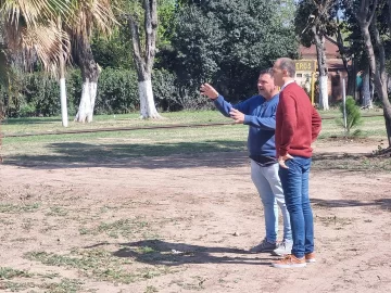 Rasetto recorrió las obras de la nueva comisaría y el puente de Vialidad junto a Calori