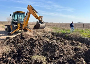 Calori avanza en los caminos rurales: “Si a los productores les va bien, a Oliveros le va bien”