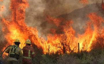 Javier Milei llega a Córdoba en medio de la emergencia por los incendios forestales