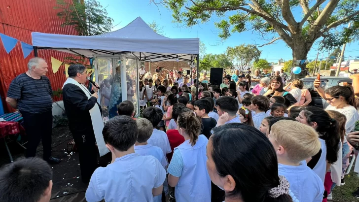 La virgen de Itatí visitó Oliveros: “María vino a unirnos”