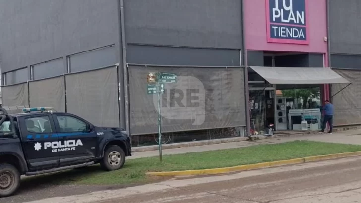 Delincuentes robaron electrodomésticos de un comercio céntrico de Maciel