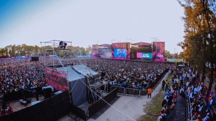 Rosario vibró con el Festival Bandera: Más de 20 mil personas estuvieron presentes y disfrutaron de los 30 artistas en escena