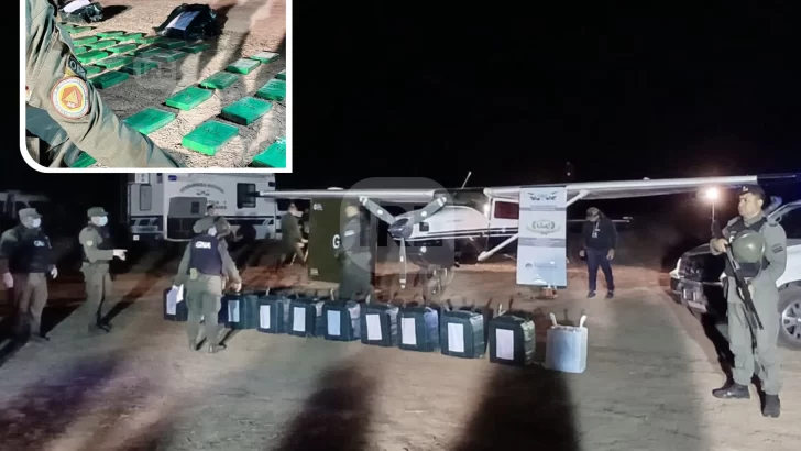 Gendarmería interceptó una avioneta con 480 kilos de cocaína entre Aldao y Andino