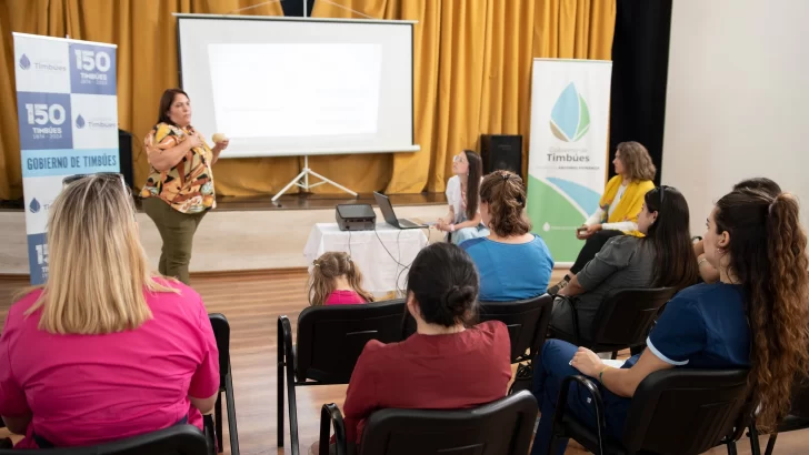 “Bebé en Camino”: Timbúes realizó una charla sobre lactancia, cuidados y apego en el Centro Cultural