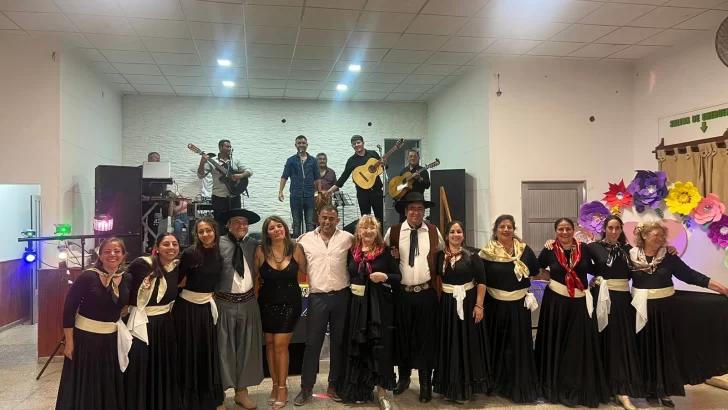 Gran Peña Folclórica en Oliveros: Se viene una noche llena de música, danza y tradición