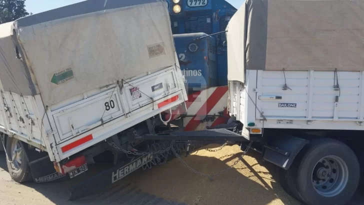 Corte en Villa La Ribera: Choque entre un camión y una dotación del tren en ruta 91 y las vías